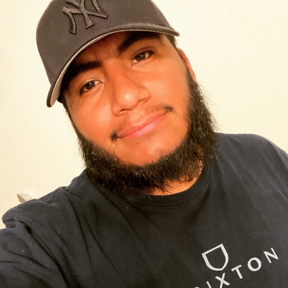 Meet your Posher, Luis